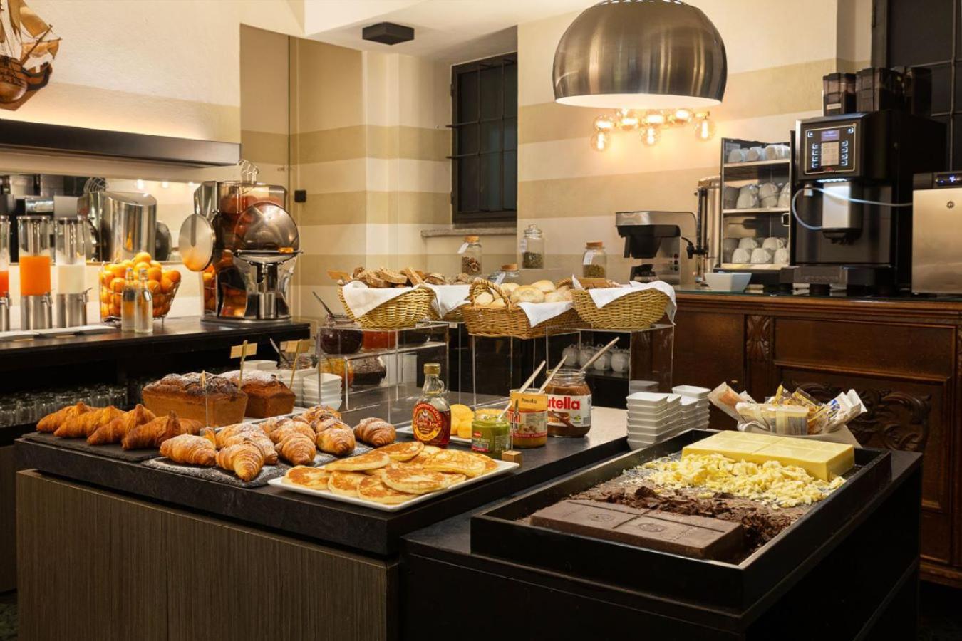 Hotel Ancora Вербания Экстерьер фото